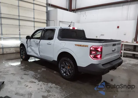 2023 Ford Maverick Lariat z USA, uszkodzony, nr VIN 3FTTW8G93PRA02480